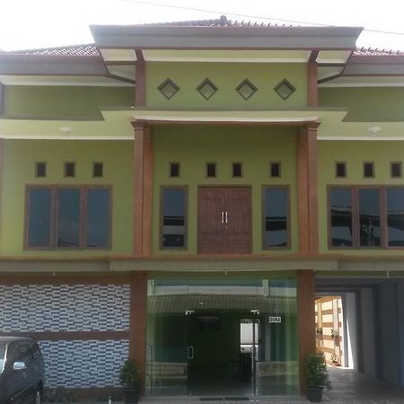 Hotel Dubai Sumenep Ngoại thất bức ảnh