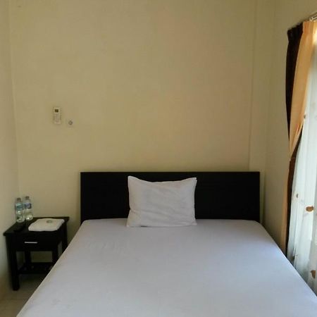 Hotel Dubai Sumenep Ngoại thất bức ảnh